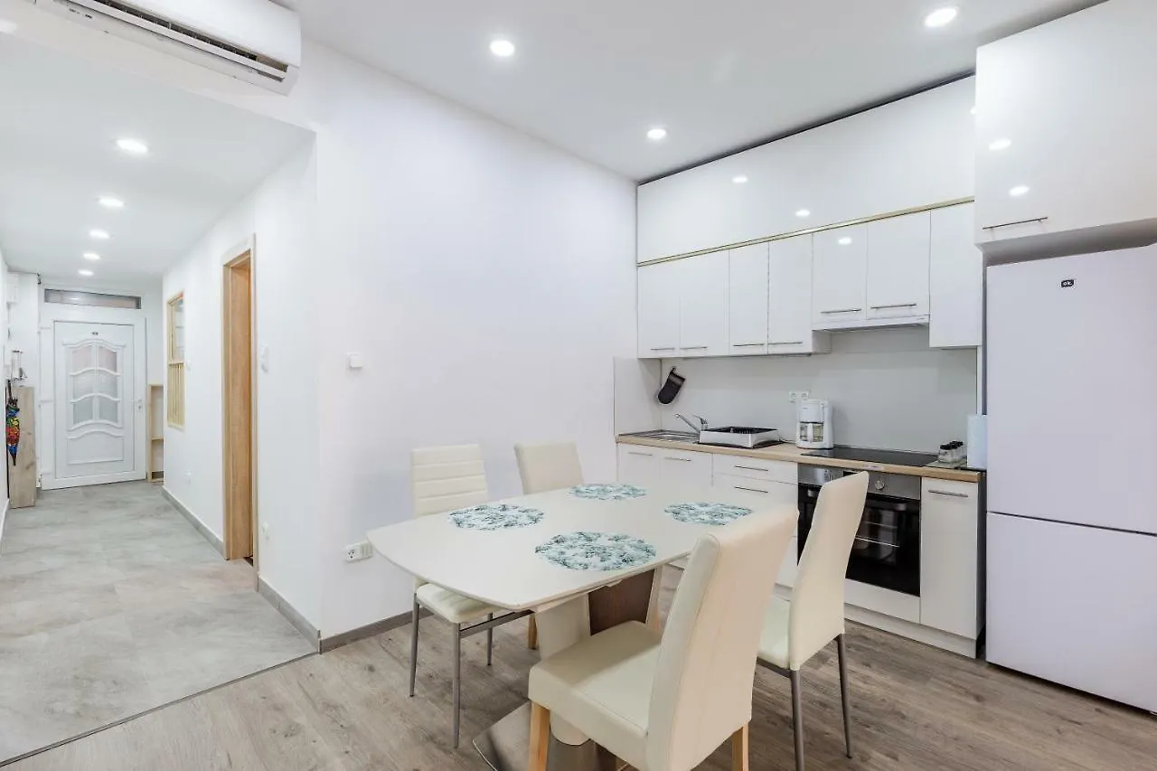 Appartamento House4us.Central Budapest.Luxury Apartment. Deák Ferenc Ter