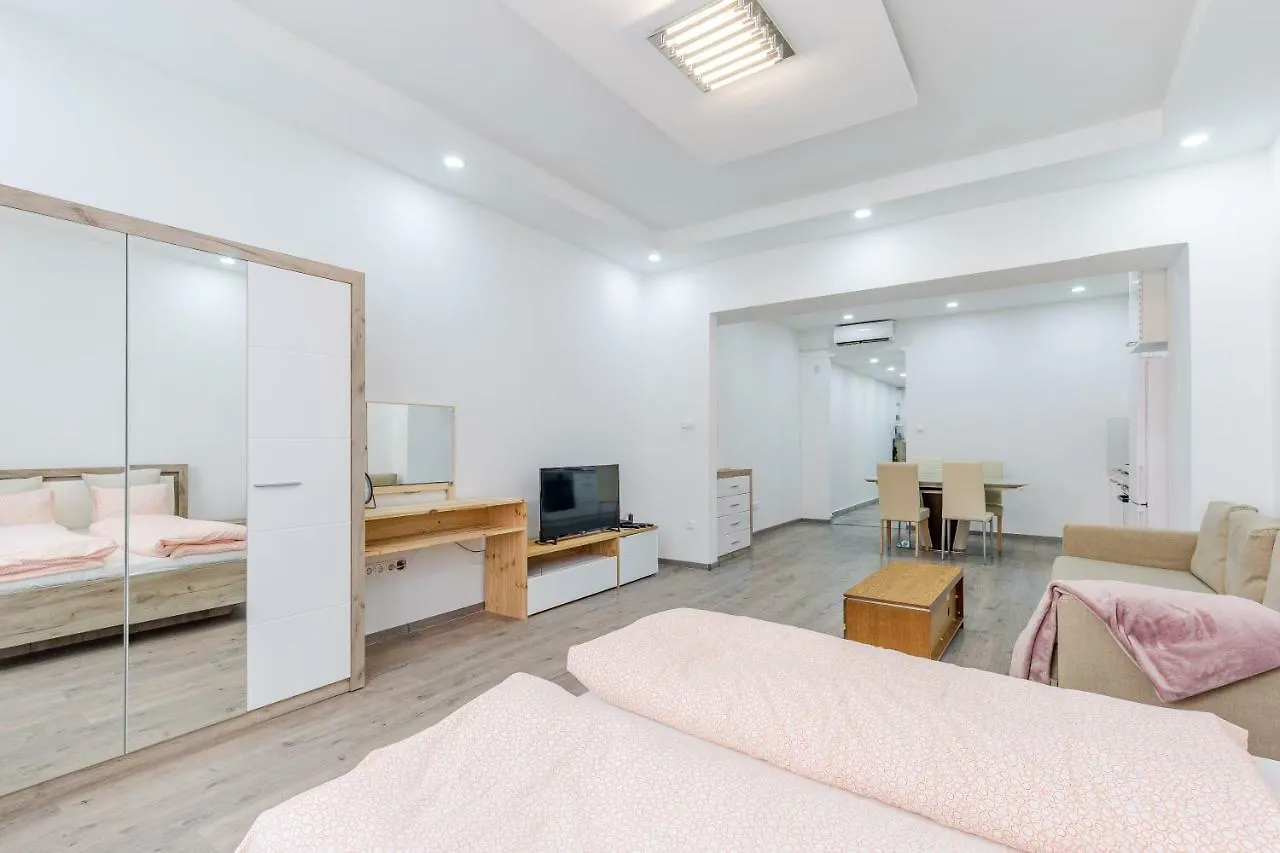 House4us.Central Budapest.Luxury Apartment. Deák Ferenc Ter Appartamento Budapest